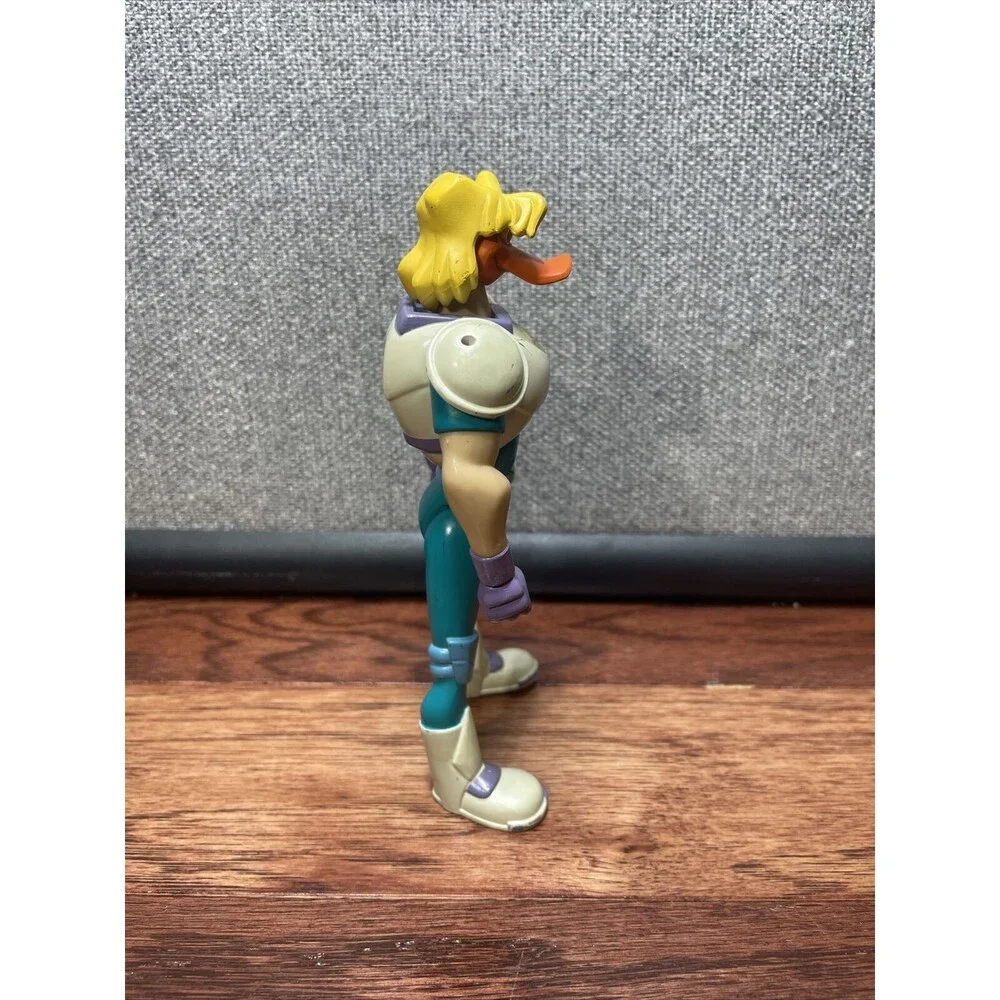 Vintage 1996 Disney Mighty Ducks Weapons Expert Puck Bomber Nosedive Figure 6